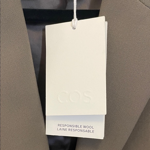 COS Women’s Khaki Suit - Picture 2 of 8